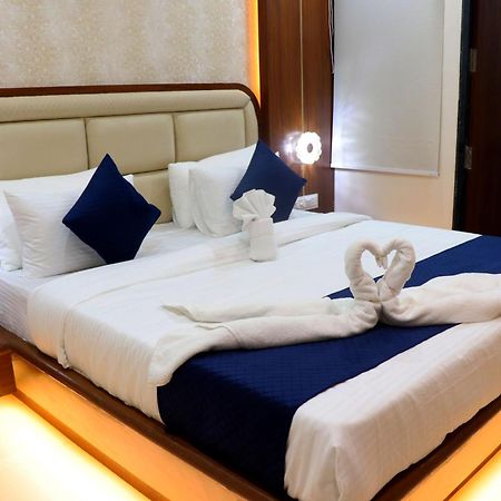 Hotel Aranyasutra Inaya, Indore Eksteriør bilde