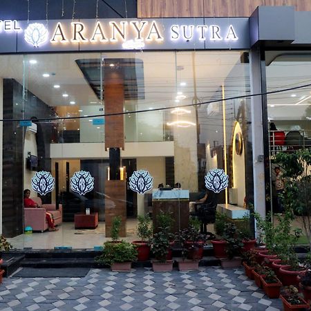 Hotel Aranyasutra Inaya, Indore Eksteriør bilde