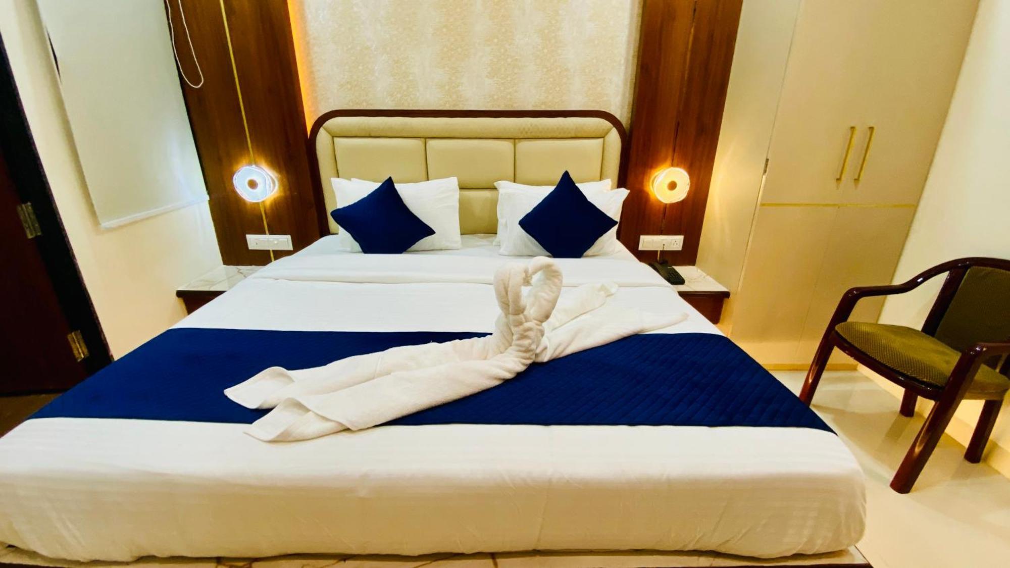 Hotel Aranyasutra Inaya, Indore Eksteriør bilde