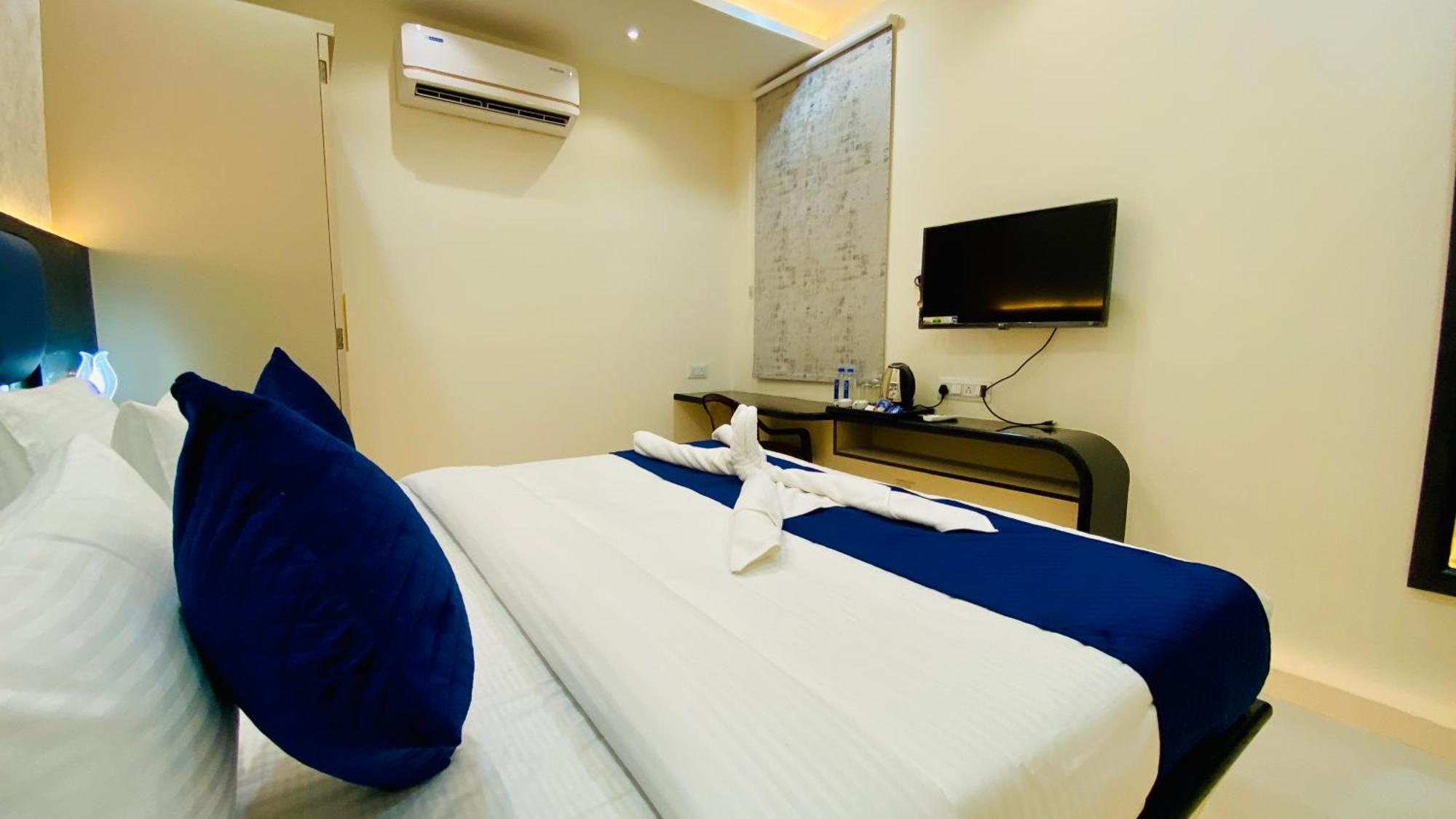 Hotel Aranyasutra Inaya, Indore Eksteriør bilde