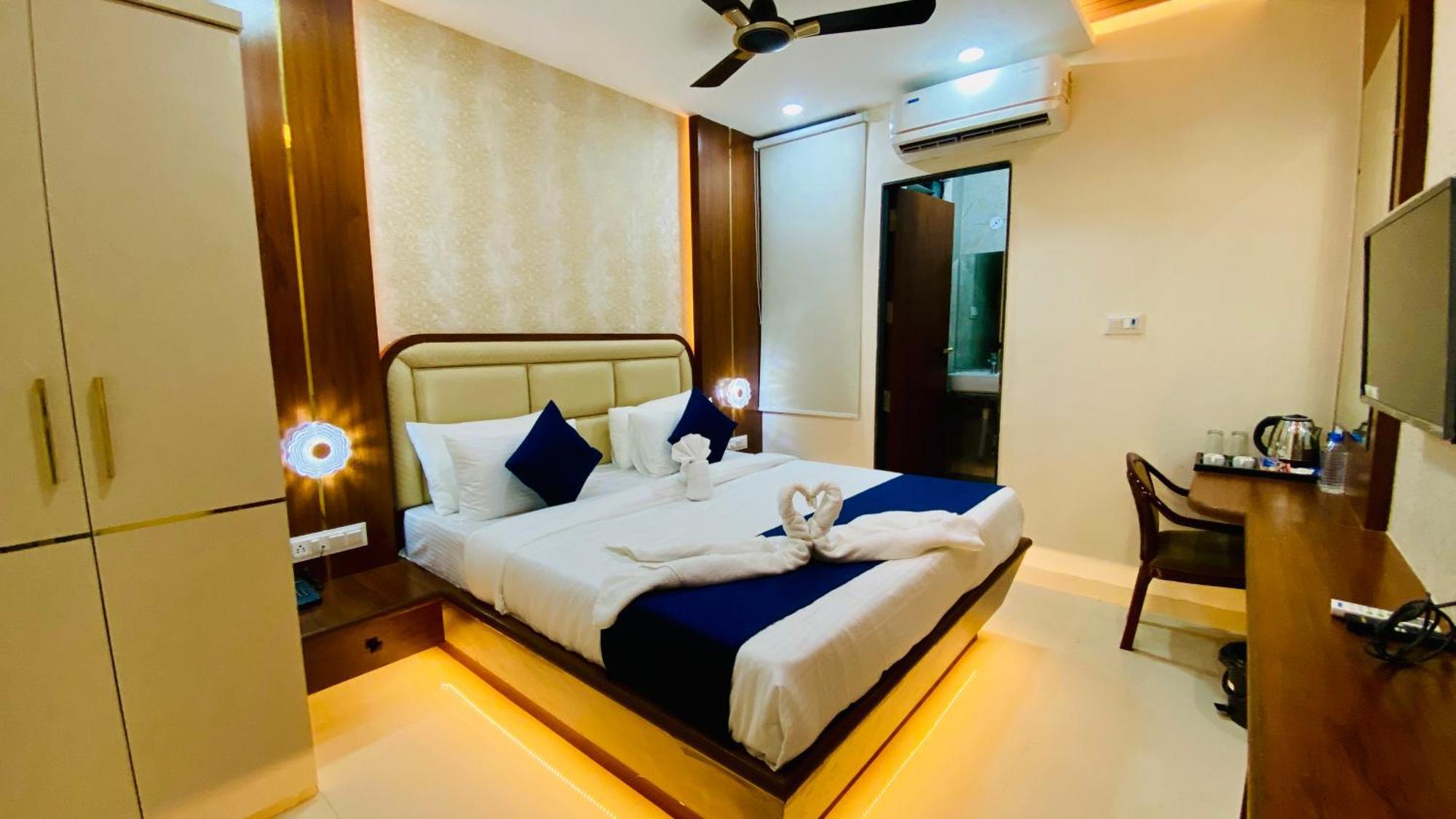 Hotel Aranyasutra Inaya, Indore Eksteriør bilde