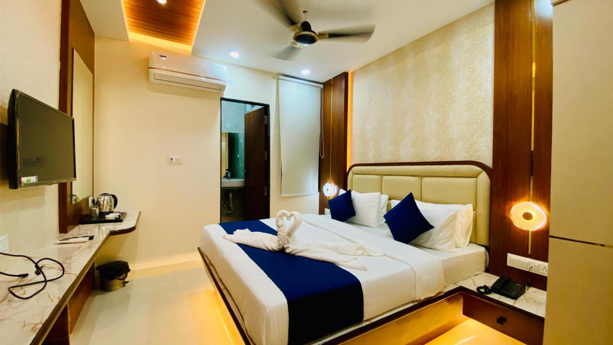 Hotel Aranyasutra Inaya, Indore Eksteriør bilde