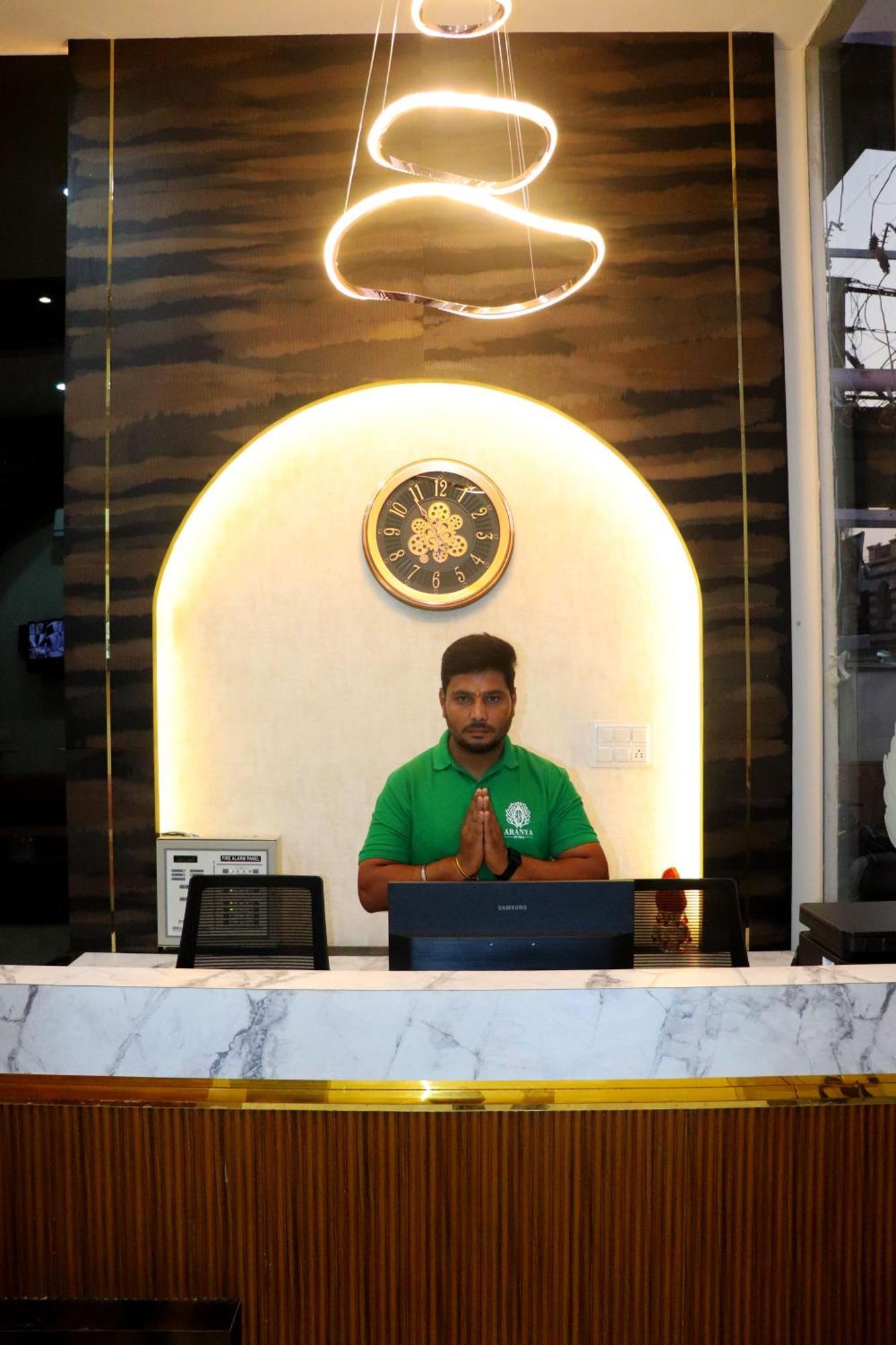 Hotel Aranyasutra Inaya, Indore Eksteriør bilde